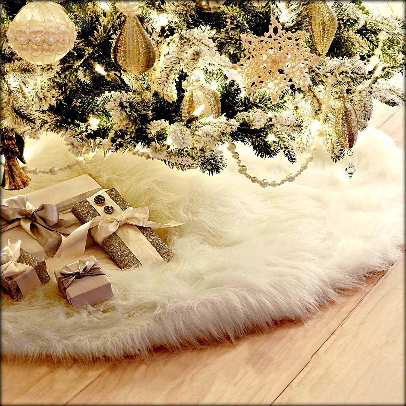 Faux Fur Christmas Tree Skirt - RB Trends